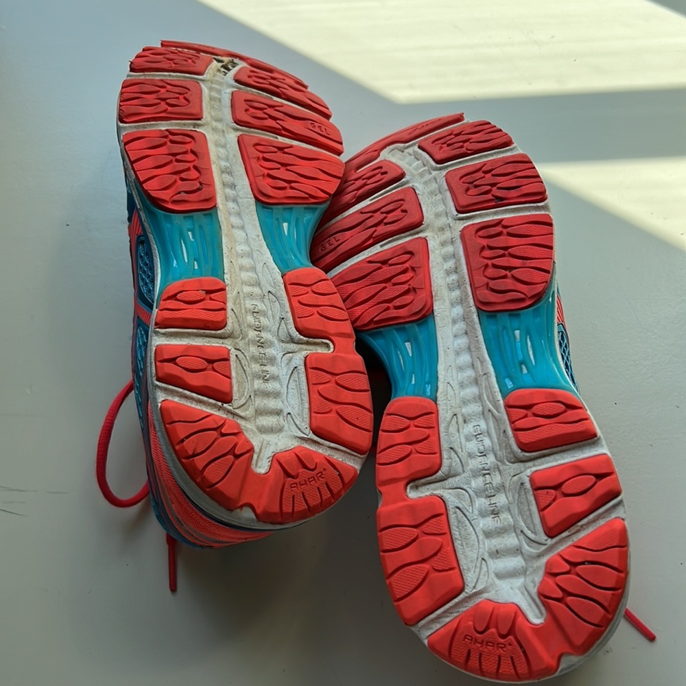 Women’s ASICS Gel-Cumulus 18 Running Shoe Size 9 - Picture 15 of 16